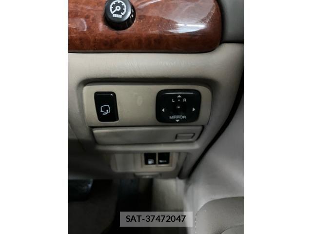 Toyota PROGRES 2000-04 8132009-15