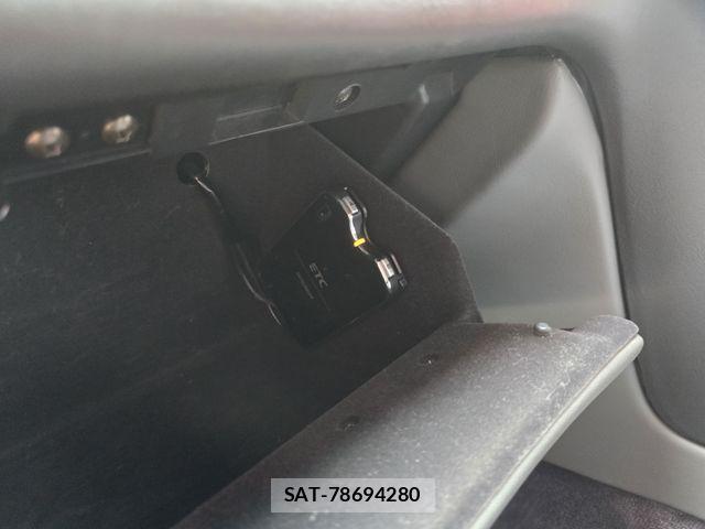Mitsubishi PROUDIA 2000-04 7619414-27