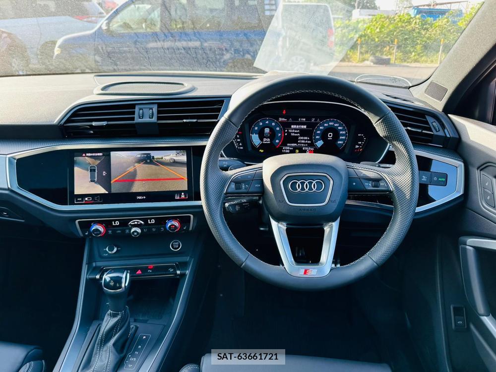 Audi Q3 2024 6804174-13