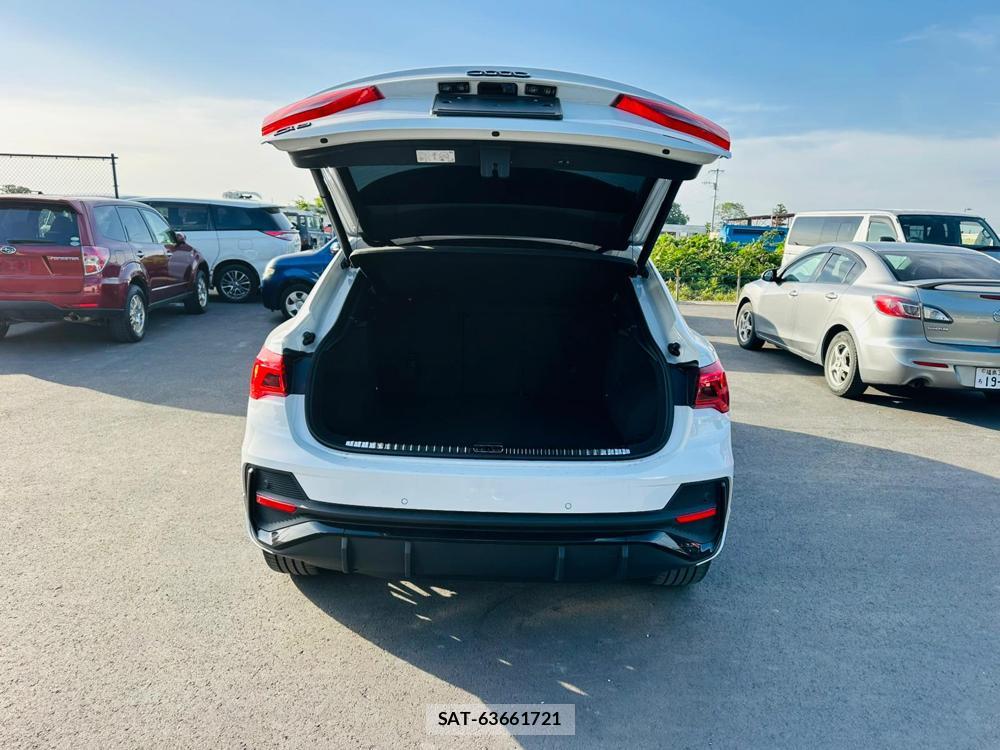 Audi Q3 2024 6804174-25