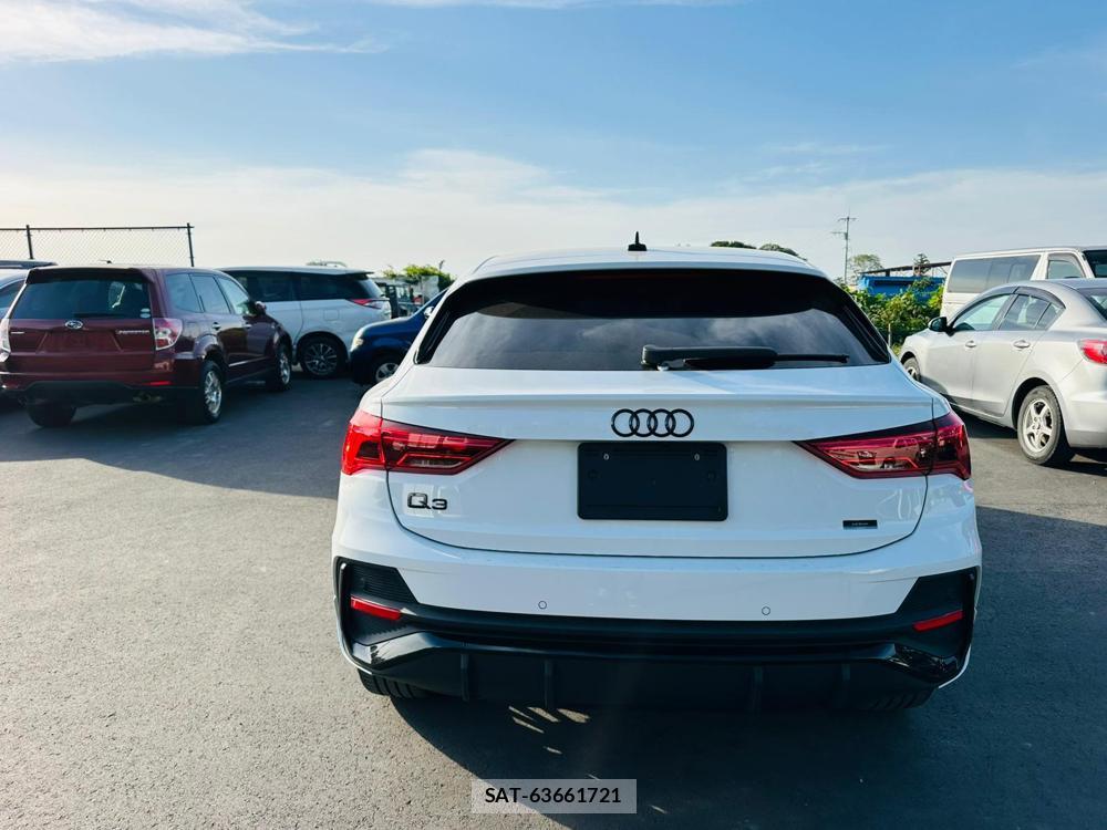 Audi Q3 2024 6804174-3