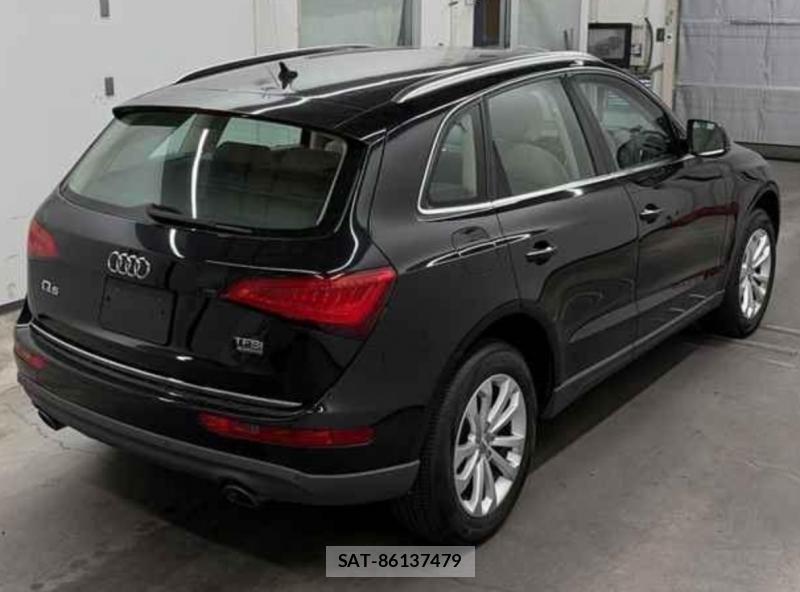 Audi Q5 2015-06 7694501-1