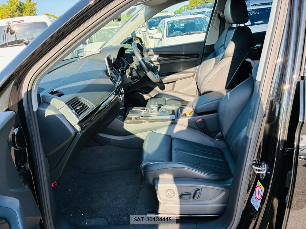 Audi Q5 2019-08 8281143-10