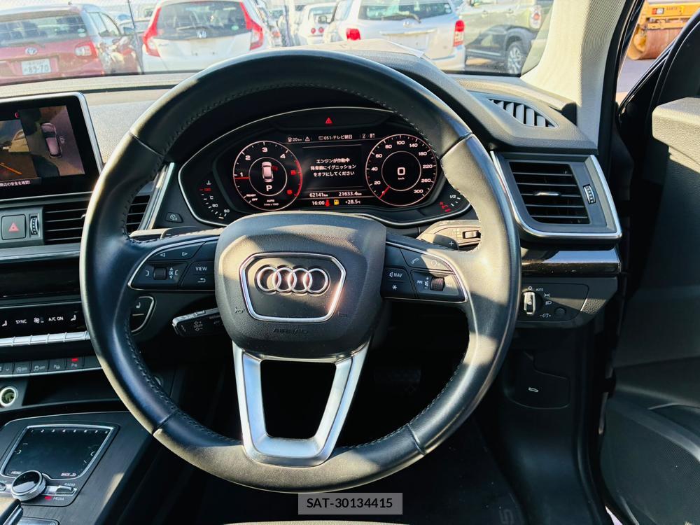 Audi Q5 2019-08 8281143-13