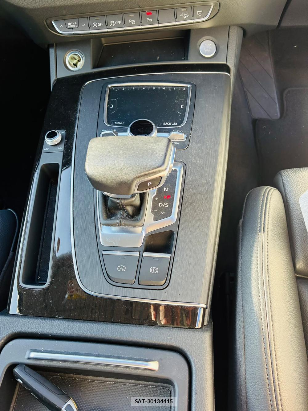 Audi Q5 2019-08 8281143-19