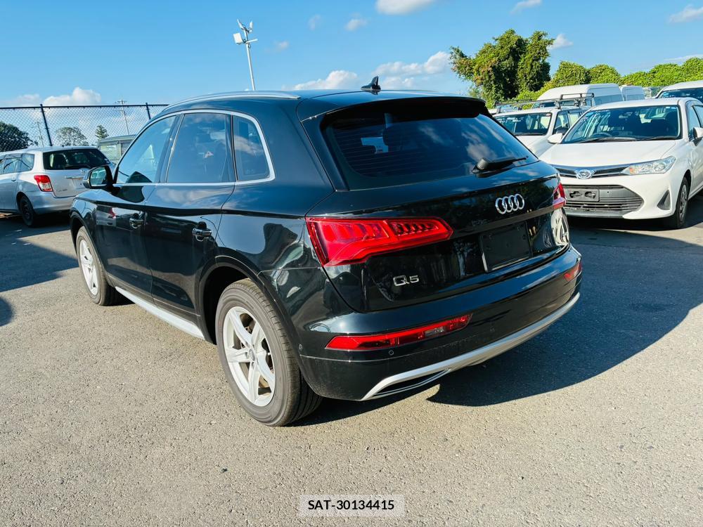 Audi Q5 2019-08 8281143-2