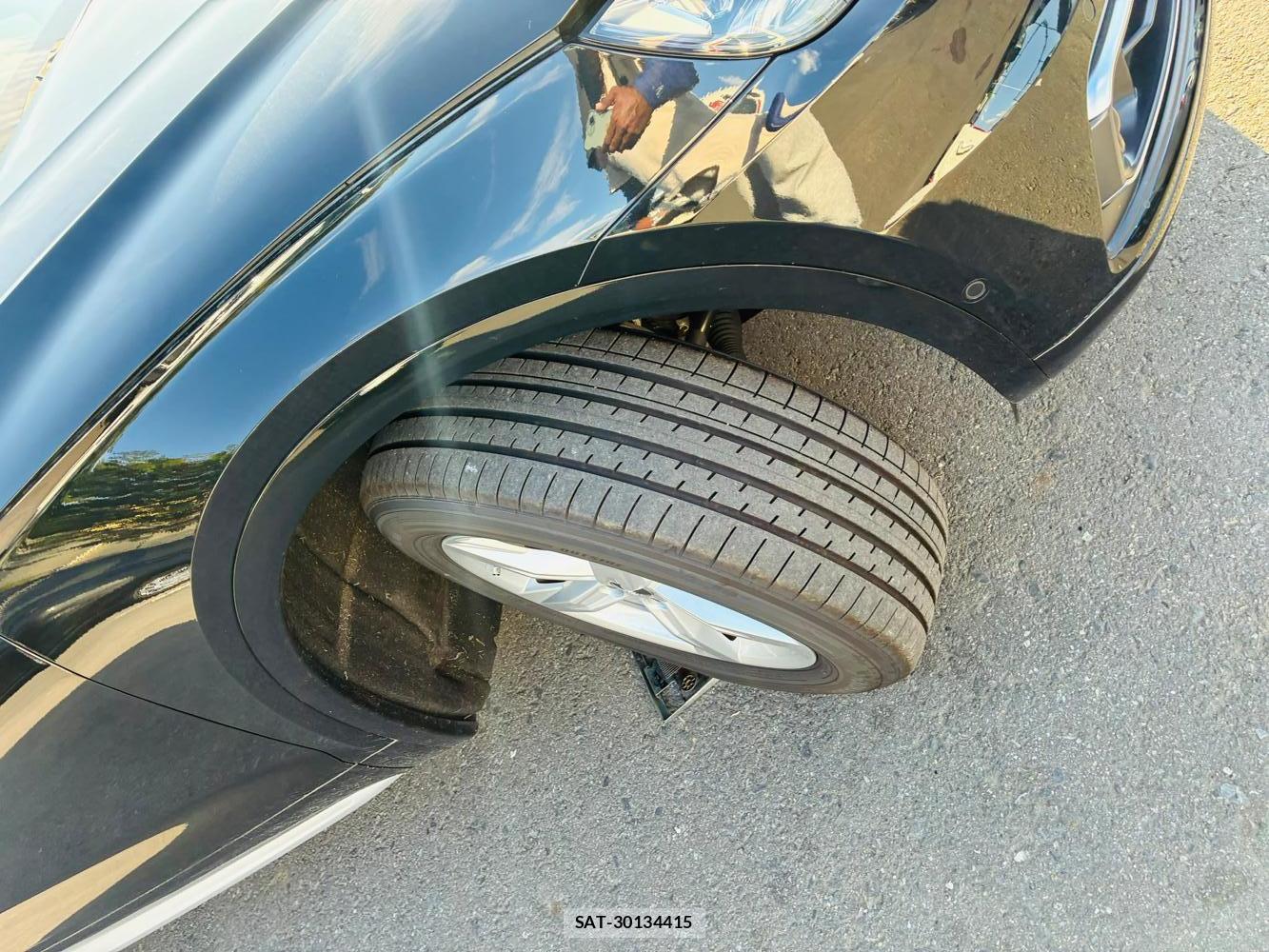 Audi Q5 2019-08 8281143-29