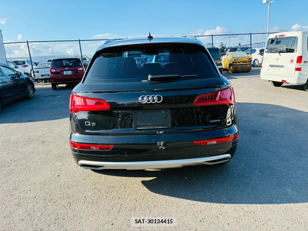Audi Q5 2019-08 8281143-3