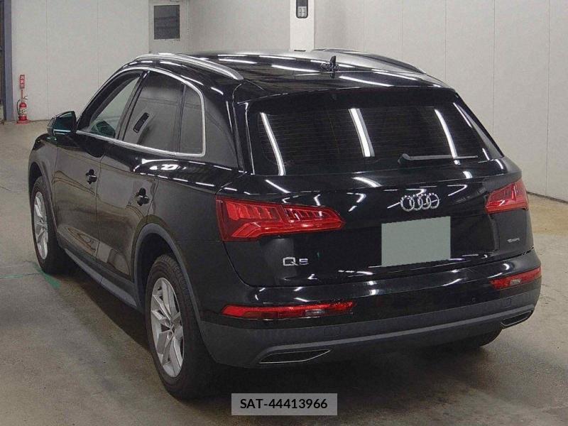 Audi Q5 2020-02 8857752-1
