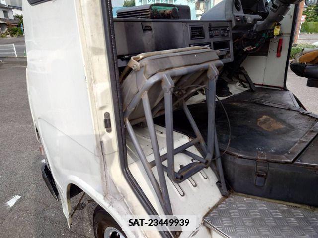 Toyota QUICK DELIVERY 1995-08 514956-18