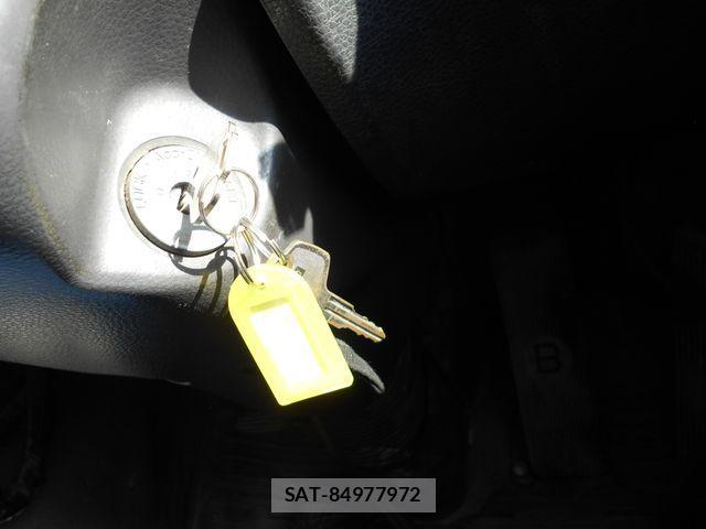 Nissan QUON 2008-08 863340-14