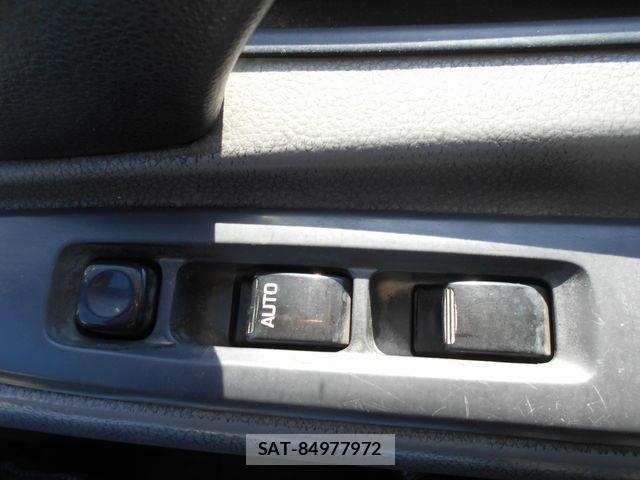 Nissan QUON 2008-08 863340-15