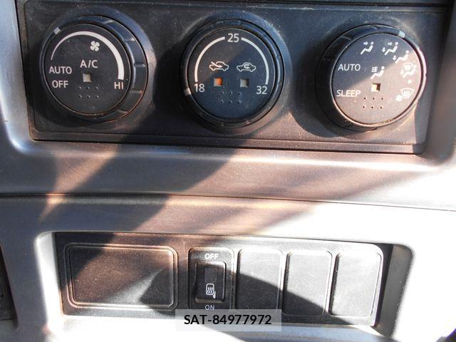 Nissan QUON 2008-08 863340-19