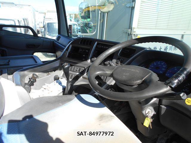 Nissan QUON 2008-08 863340-2
