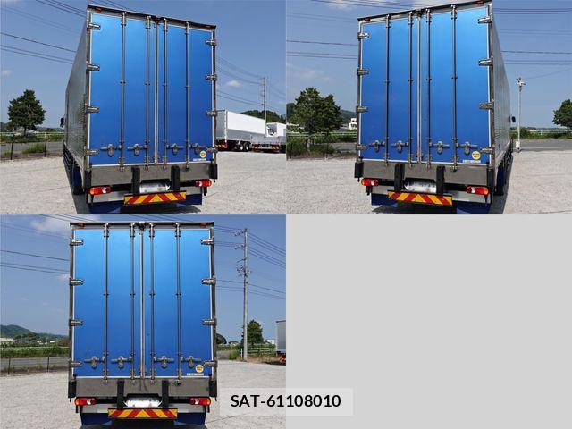 Nissan QUON 2017-12 1208244-4