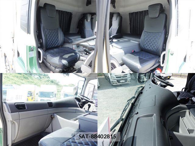 Nissan QUON 2017-07 1215353-14