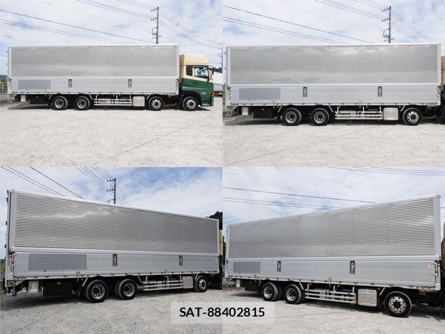 Nissan QUON 2017-07 1215353-3
