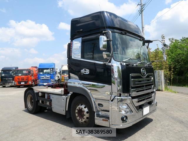 Nissan QUON 2019-12 1224328-0