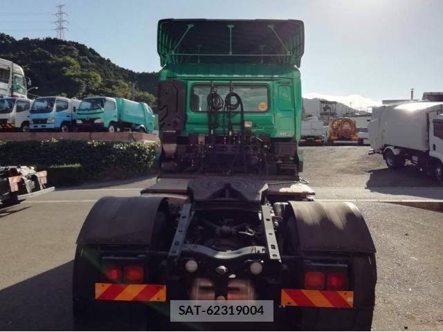 Nissan QUON 2016-03 1224316-3