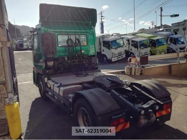 Nissan QUON 2016-03 1224316-5