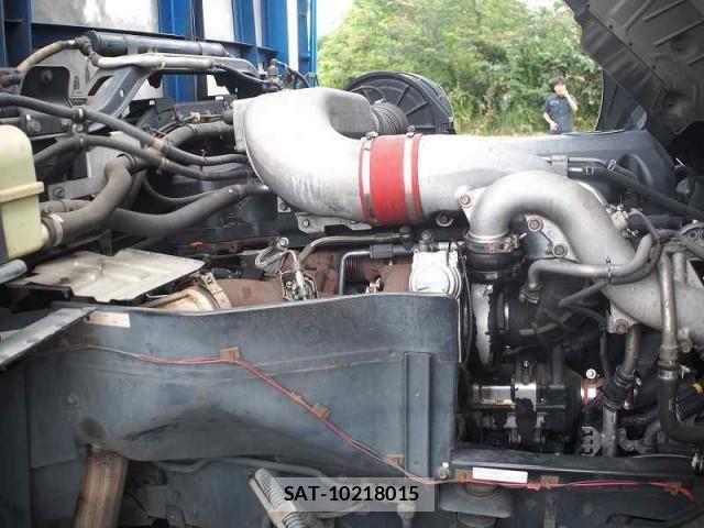 Nissan QUON 2013-07 1229295-16
