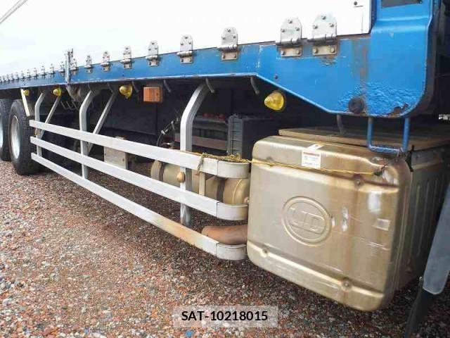 Nissan QUON 2013-07 1229295-19