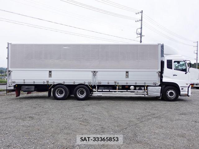 Nissan QUON 2019-03 1372425-3
