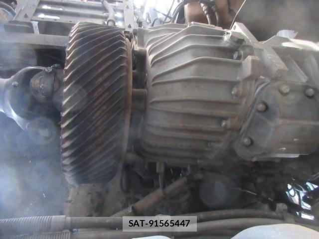 Nissan QUON 2015-03 1372424-22