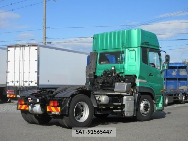 Nissan QUON 2015-03 1372424-6