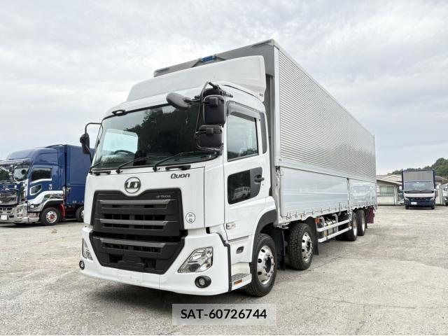Nissan QUON 2023-04 1402960-0
