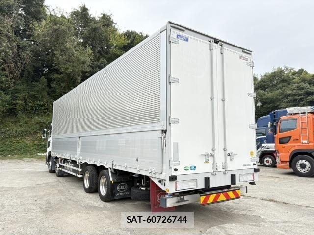 Nissan QUON 2023-04 1402960-1