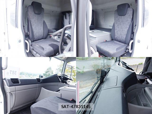Nissan QUON 2018-12 1446683-16
