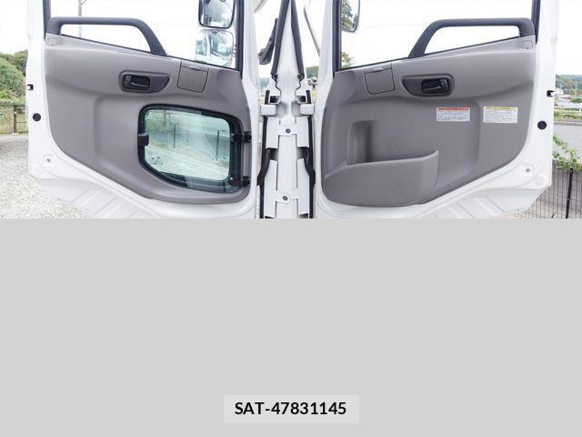 Nissan QUON 2018-12 1446683-20