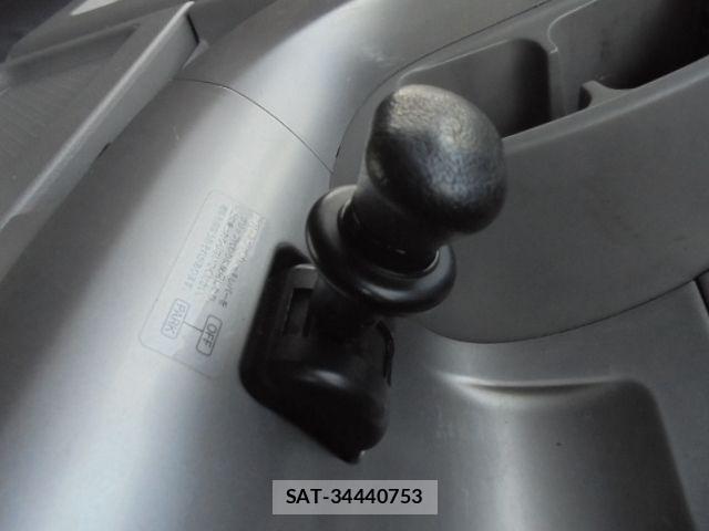 Nissan QUON 2015-06 1587048-18