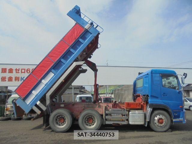 Nissan QUON 2015-06 1587048-28