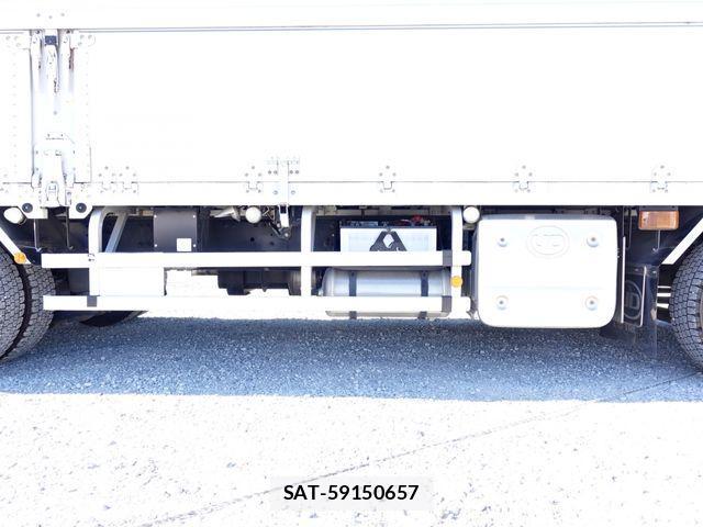 Nissan QUON 2018-03 1694737-16