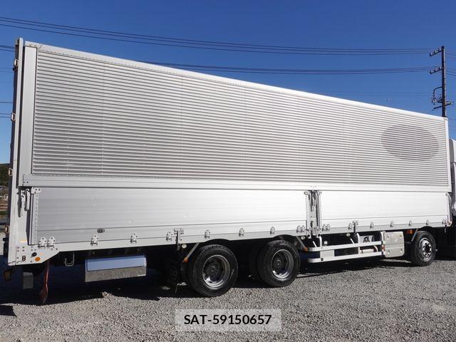 Nissan QUON 2018-03 1694737-4