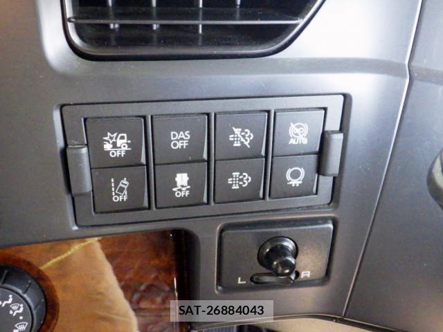 Nissan QUON 2019-03 1745529-14