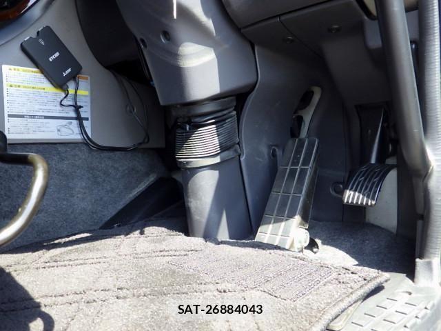 Nissan QUON 2019-03 1745529-24