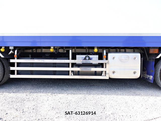 Nissan QUON 2018-10 1873086-20
