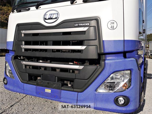 Nissan QUON 2018-10 1873086-3