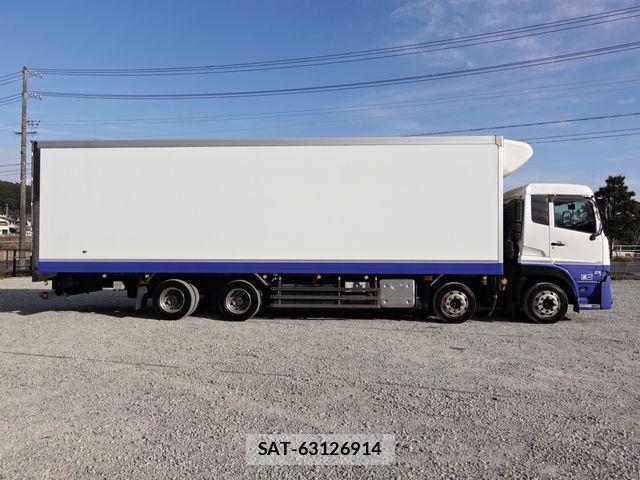 Nissan QUON 2018-10 1873086-7