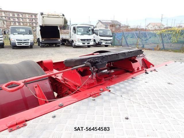 Nissan QUON 2021-09 1905380-10