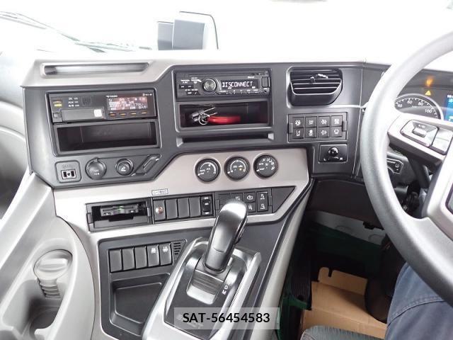 Nissan QUON 2021-09 1905380-17