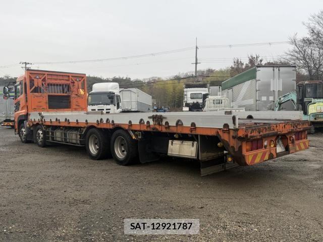 Nissan QUON 2014-11 2084960-14