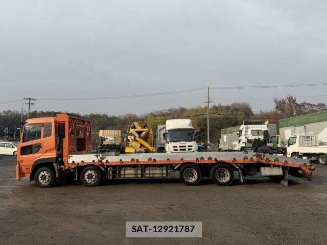 Nissan QUON 2014-11 2084960-26
