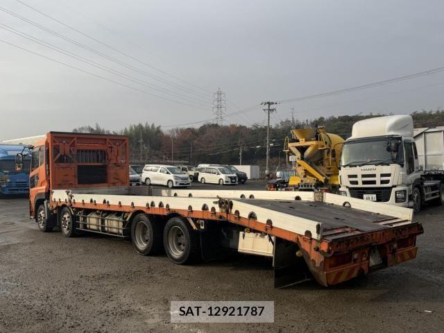 Nissan QUON 2014-11 2084960-27