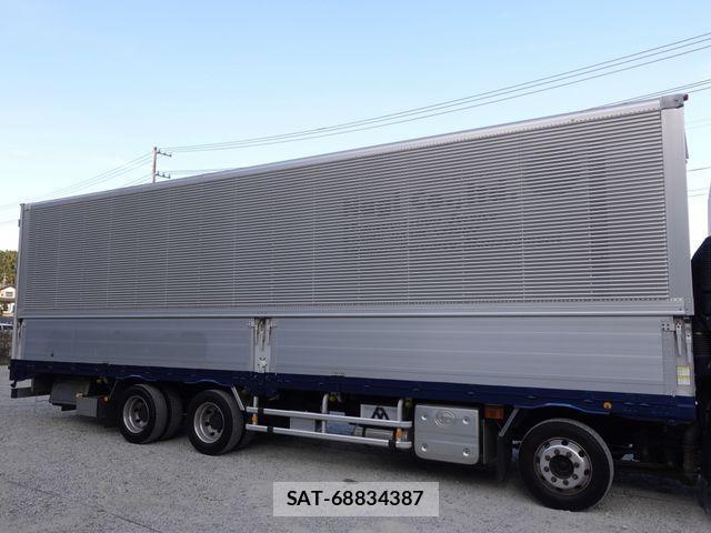 Nissan QUON 2018-04 2100702-9