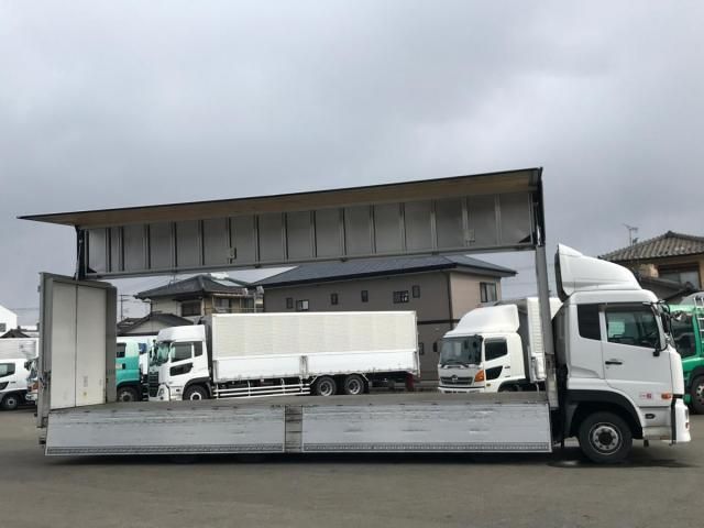Nissan QUON 2017-12 2103520-5