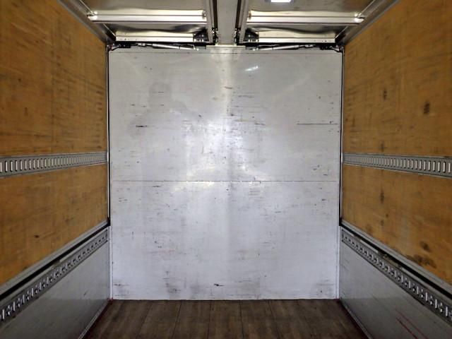 Nissan QUON 2019-05 2385947-8